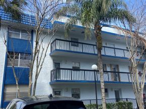 3070 Holiday Springs Boulevard 201, Margate FL 33063