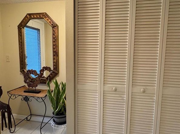 3070 Holiday Springs Boulevard 201, Margate FL 33063