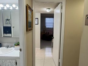 3070 Holiday Springs Boulevard 201, Margate FL 33063