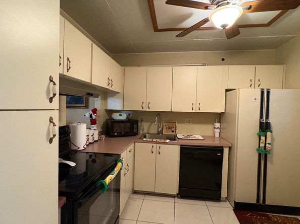 3070 Holiday Springs Boulevard 201, Margate FL 33063