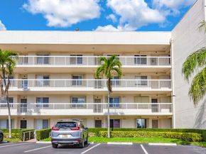 3146 Via Poinciana 315, Lake Worth FL 33467