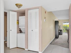 3146 Via Poinciana 315, Lake Worth FL 33467