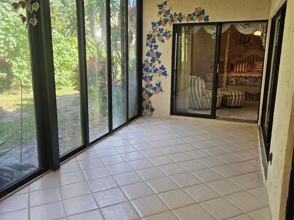 Undisclosed Address #FX-10485994, Boca Raton FL 33486