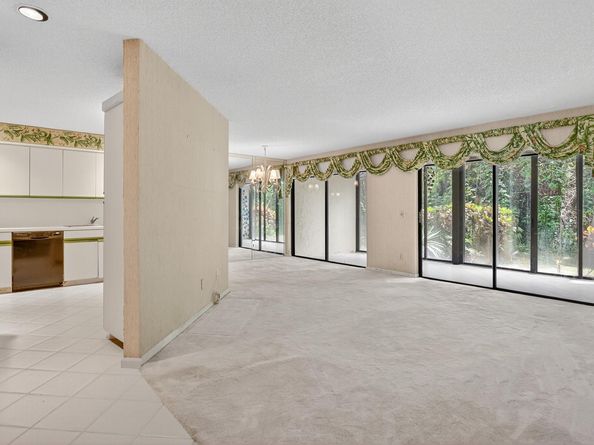 Undisclosed Address #FX-10485994, Boca Raton FL 33486