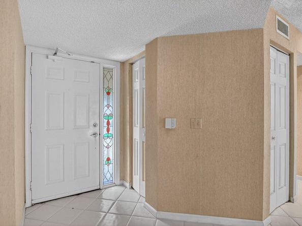 Undisclosed Address #FX-10485994, Boca Raton FL 33486