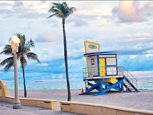 1322 Johnson St, Hollywood FL 33019