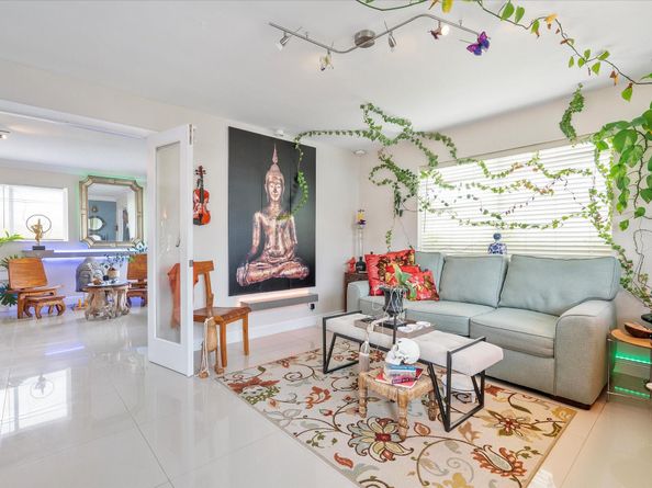 1322 Johnson St, Hollywood FL 33019
