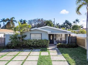 1322 Johnson St, Hollywood FL 33019