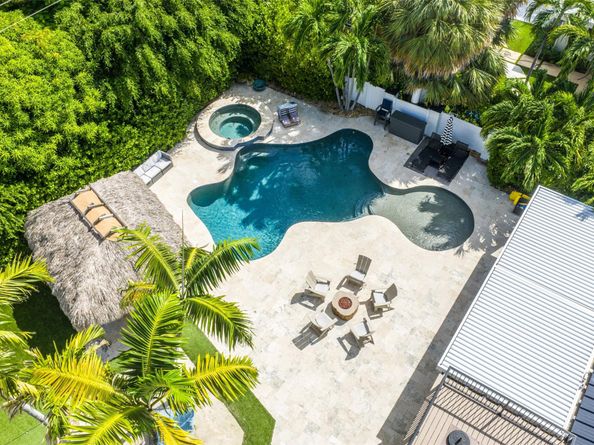 2421 NE 12th St, Fort Lauderdale FL 33304