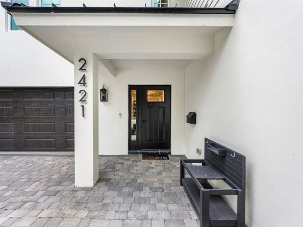 2421 NE 12th St, Fort Lauderdale FL 33304