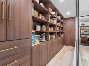 2421 NE 12th St, Fort Lauderdale FL 33304