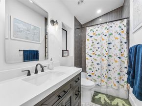 2421 NE 12th St, Fort Lauderdale FL 33304