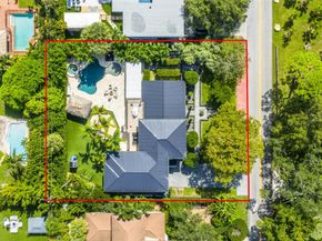 2421 NE 12th St, Fort Lauderdale FL 33304