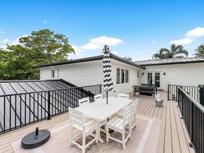 2421 NE 12th St, Fort Lauderdale FL 33304