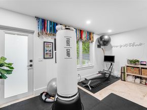 2421 NE 12th St, Fort Lauderdale FL 33304