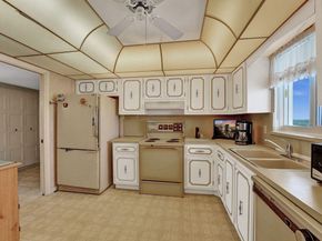 301 Lake Shore Drive 809, Lake Park FL 33403