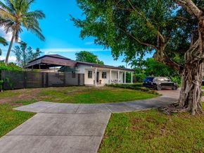 4801 SW 98th Avenue Rd, Miami FL 33165