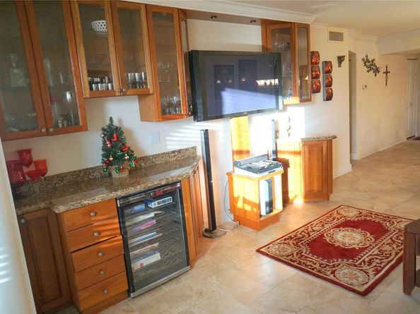 2851 Somerset Dr 103, Lauderdale Lakes FL 33311