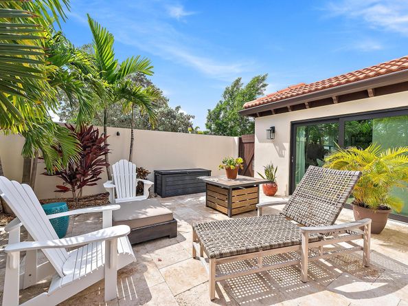 1484 Via Del Sol, Jupiter FL 33477