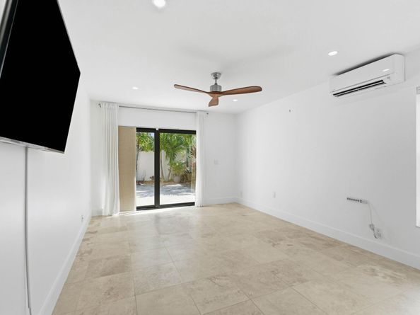 1484 Via Del Sol, Jupiter FL 33477