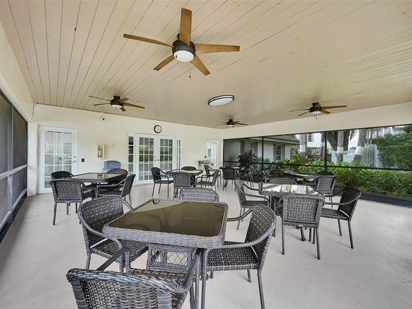 3520 Oaks Way 806, Pompano Beach FL 33069
