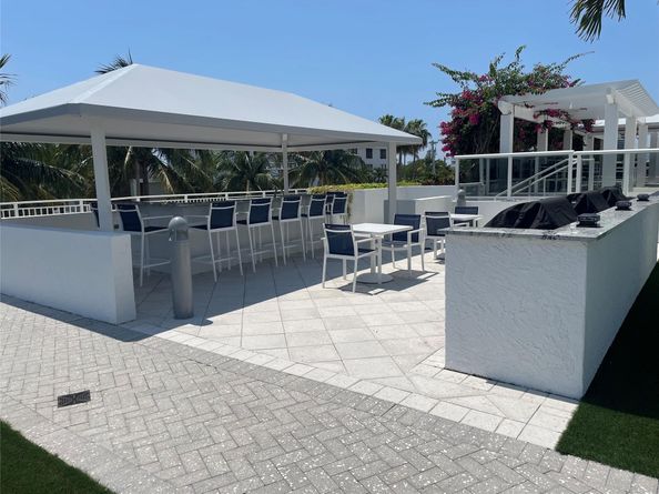 3015 N Ocean Blvd 18J, Fort Lauderdale FL 33308