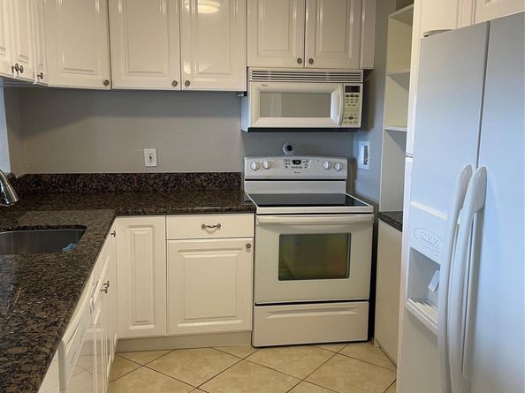 3015 N Ocean Blvd 18J, Fort Lauderdale FL 33308