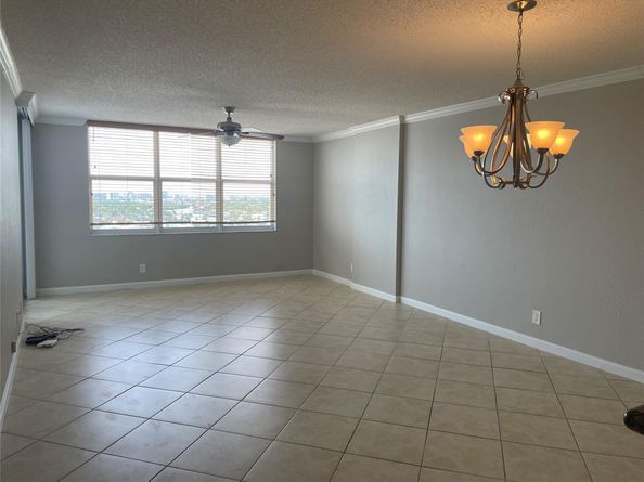 3015 N Ocean Blvd 18J, Fort Lauderdale FL 33308