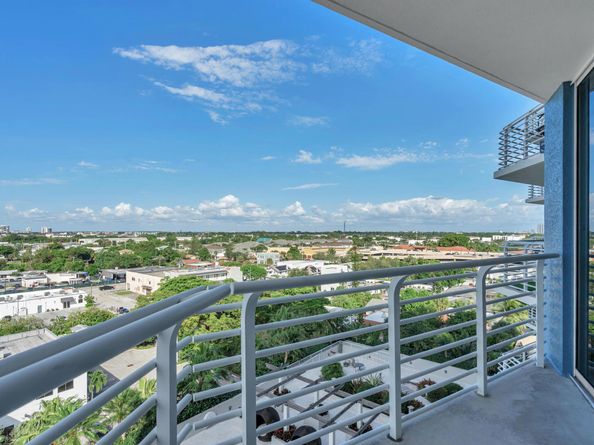 1551 N Flagler Drive 910, West Palm Beach FL 33401