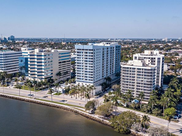 1551 N Flagler Drive 910, West Palm Beach FL 33401