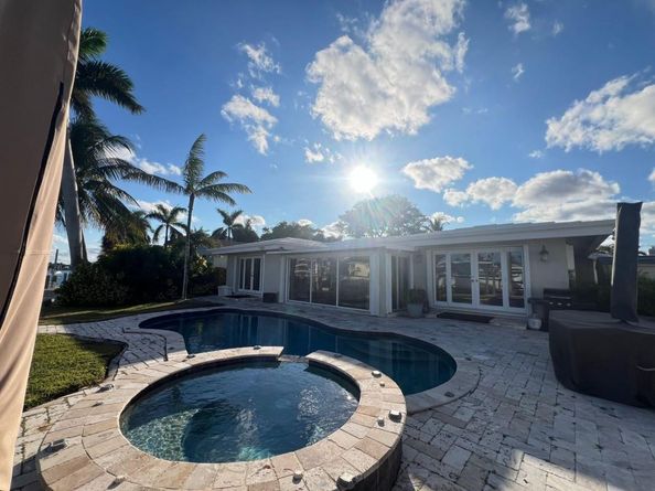 412 SE 28th Ave, Pompano Beach FL 33062
