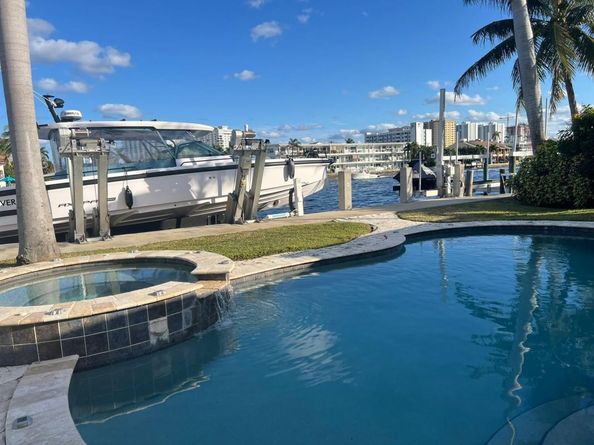 412 SE 28th Ave, Pompano Beach FL 33062
