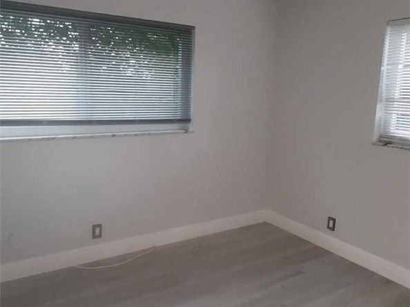 830 SE 22nd Ave, Pompano Beach FL 33062