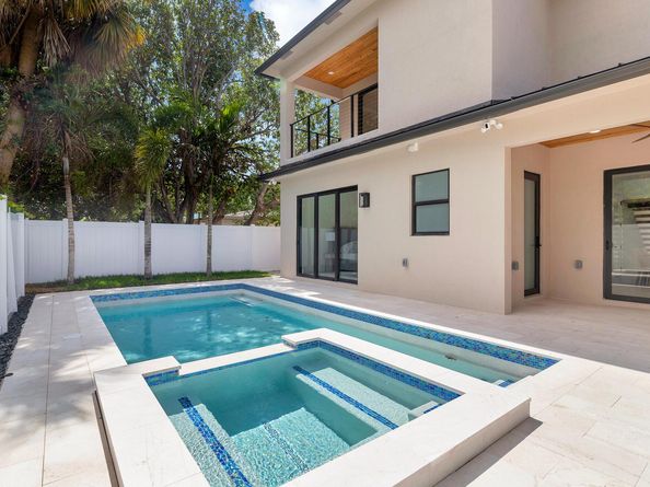 363 31st Court, West Palm Beach FL 33407