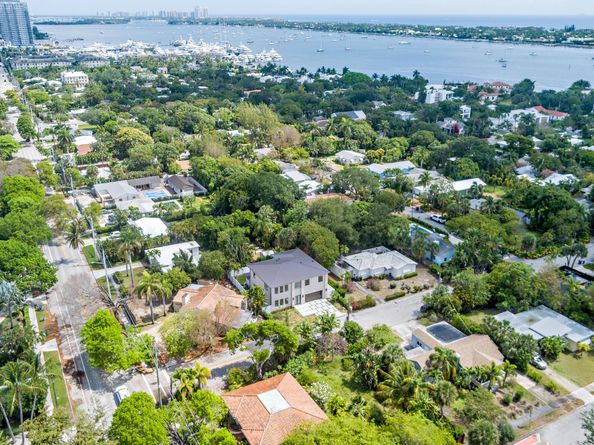 363 31st Court, West Palm Beach FL 33407