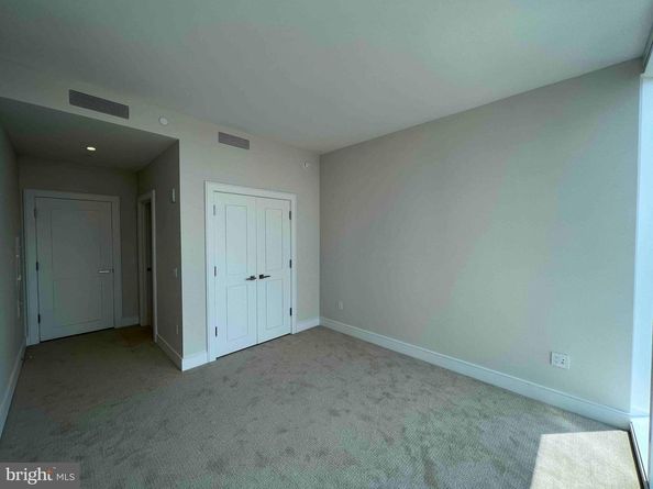 301 S Broad 2103, Philadelphia PA 19107