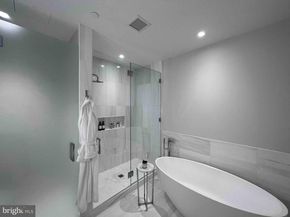 301 S Broad 2103, Philadelphia PA 19107