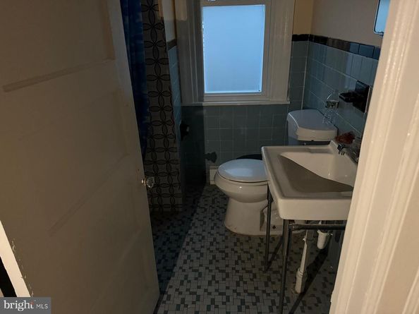 20 S Carol Boulevard, Upper Darby PA 19082