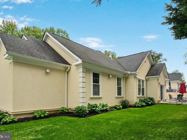 7201 Thomas Branch Drive, Bethesda MD 20817