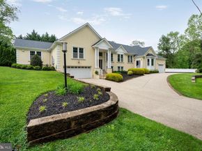 7201 Thomas Branch Drive, Bethesda MD 20817