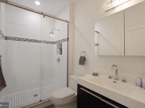 7201 Thomas Branch Drive, Bethesda MD 20817