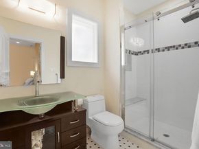 7201 Thomas Branch Drive, Bethesda MD 20817
