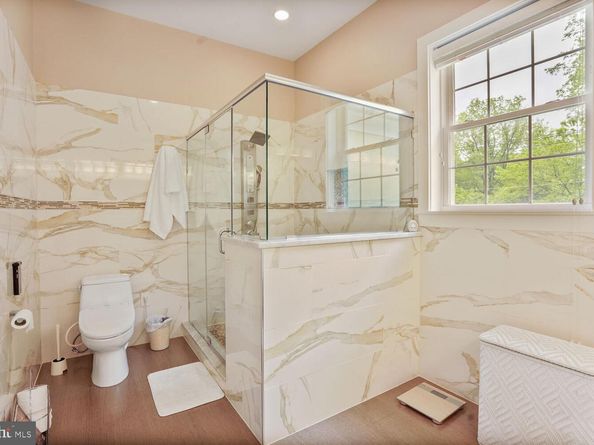 7201 Thomas Branch Drive, Bethesda MD 20817