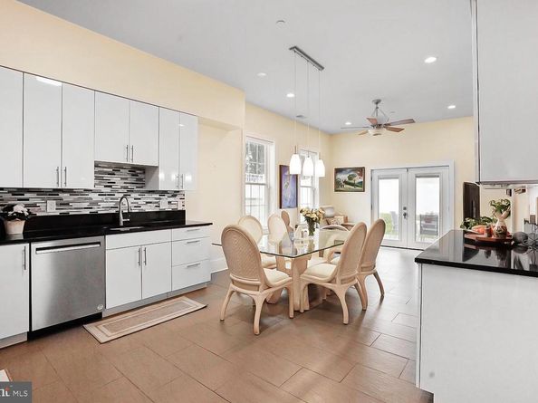 7201 Thomas Branch Drive, Bethesda MD 20817