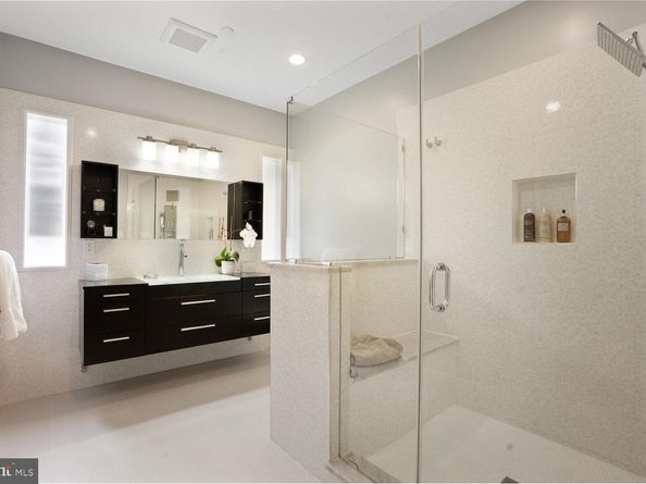 7201 Thomas Branch Drive, Bethesda MD 20817