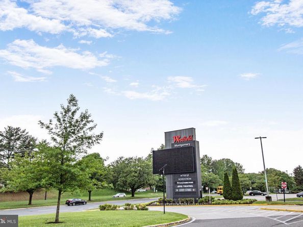 7201 Thomas Branch Drive, Bethesda MD 20817