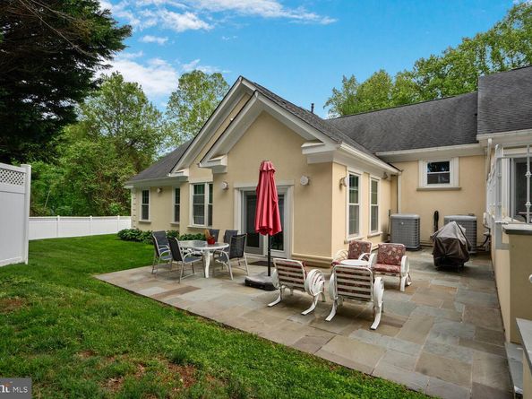 7201 Thomas Branch Drive, Bethesda MD 20817