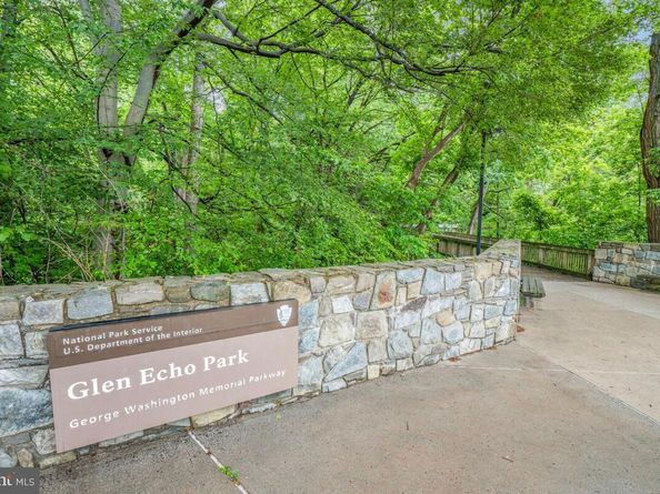 7201 Thomas Branch Drive, Bethesda MD 20817