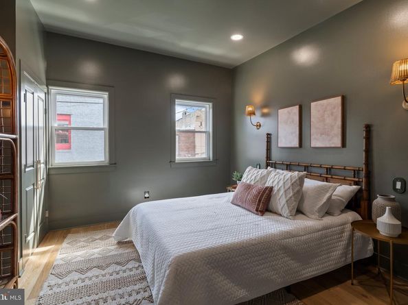 1031 Mercy Street, Philadelphia PA 19148