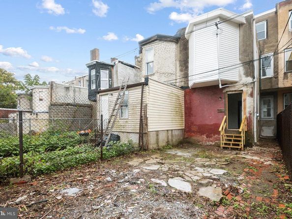 3923 Brown Street, Philadelphia PA 19104